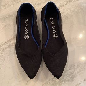 Rothy’s point black flats size 9.5